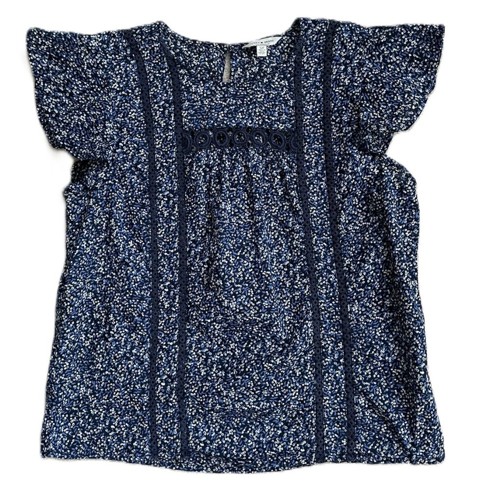 Small Short Sleeve Blouse Blue and White with Crochet Lucky Grace Flutter